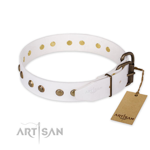 Reliable fittings on full grain leather collar for your impressive four-legged friend